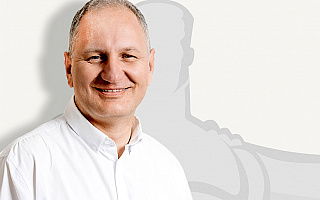 Piotr Pętlak: lubię pracować z ludźmi twórczymi, którzy mnie zaskakują Piotr Pętlak: lubię pracować z ludźmi twórczymi, którzy mnie zaskakują